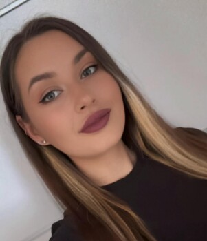 Mgr. Martina Škovronová 